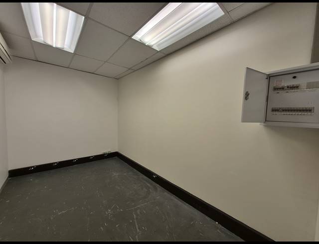 206M² OFFICE TO LET IN SANDTON CENTRAL